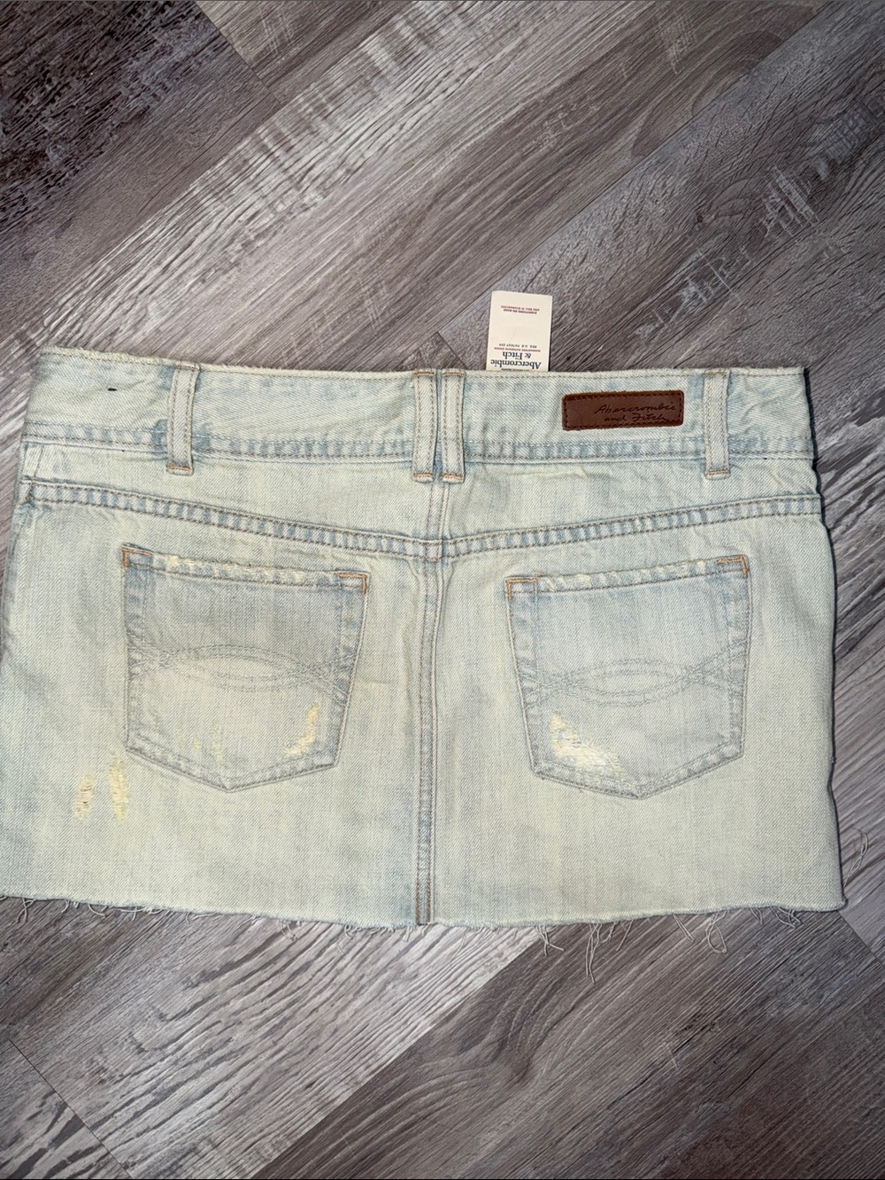 NWT Abercrombie & Fitch Light Indigo Washed Denim Mini Skirt - Picture 7 of 8